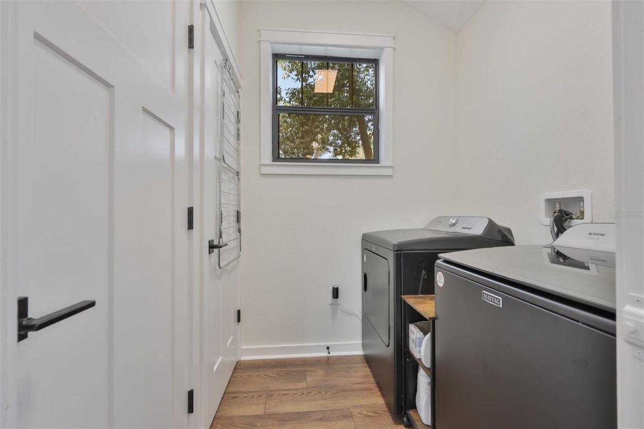 1806 E Caracas Street , Tampa, FL 33610 Photo