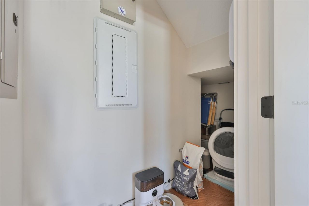 1806 E Caracas Street , Tampa, FL 33610 Photo