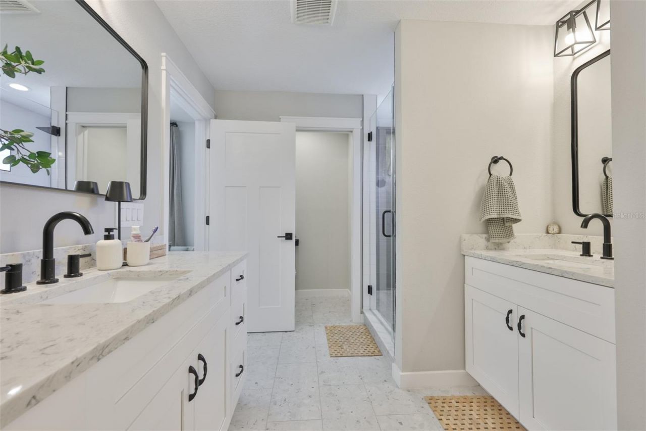 1806 E Caracas Street , Tampa, FL 33610 Photo