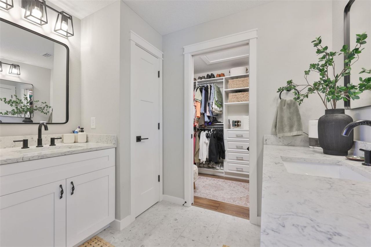 1806 E Caracas Street , Tampa, FL 33610 Photo