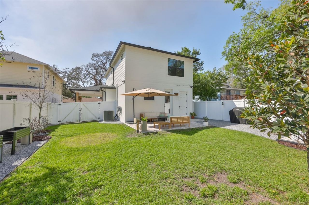 1806 E Caracas Street , Tampa, FL 33610 Photo