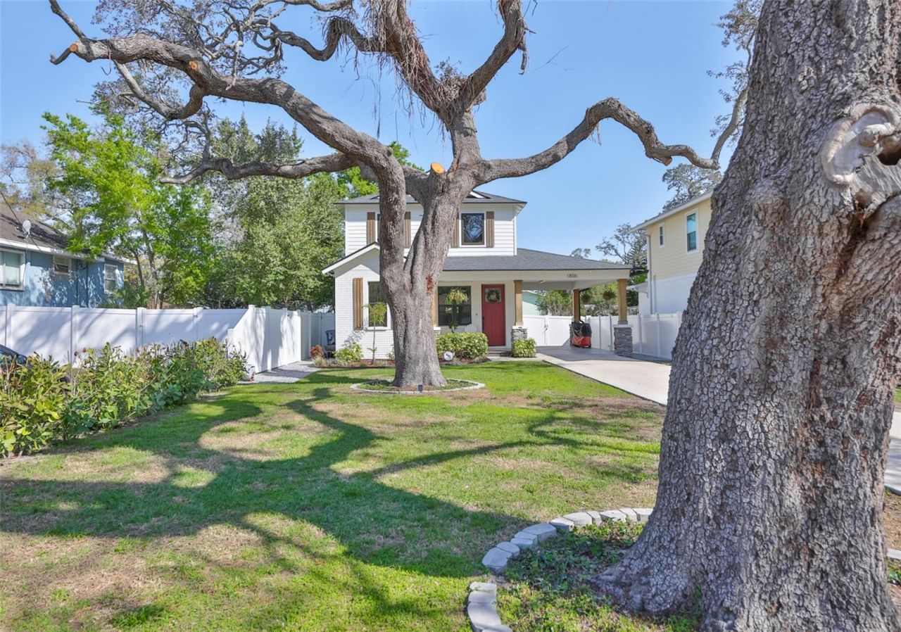 1806 E Caracas Street , Tampa, FL 33610 Photo