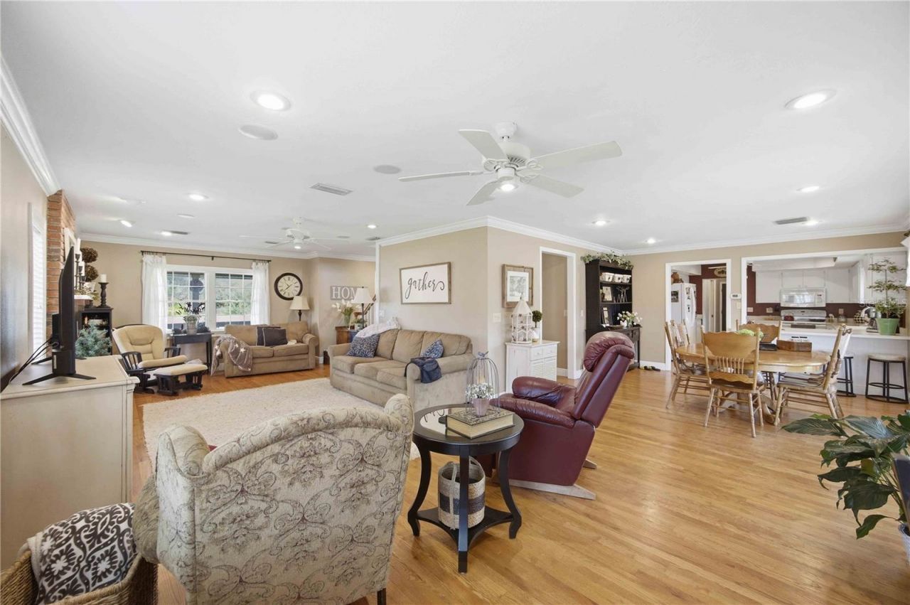 16031 Winburn Drive S, Sarasota, FL 34240 Photo