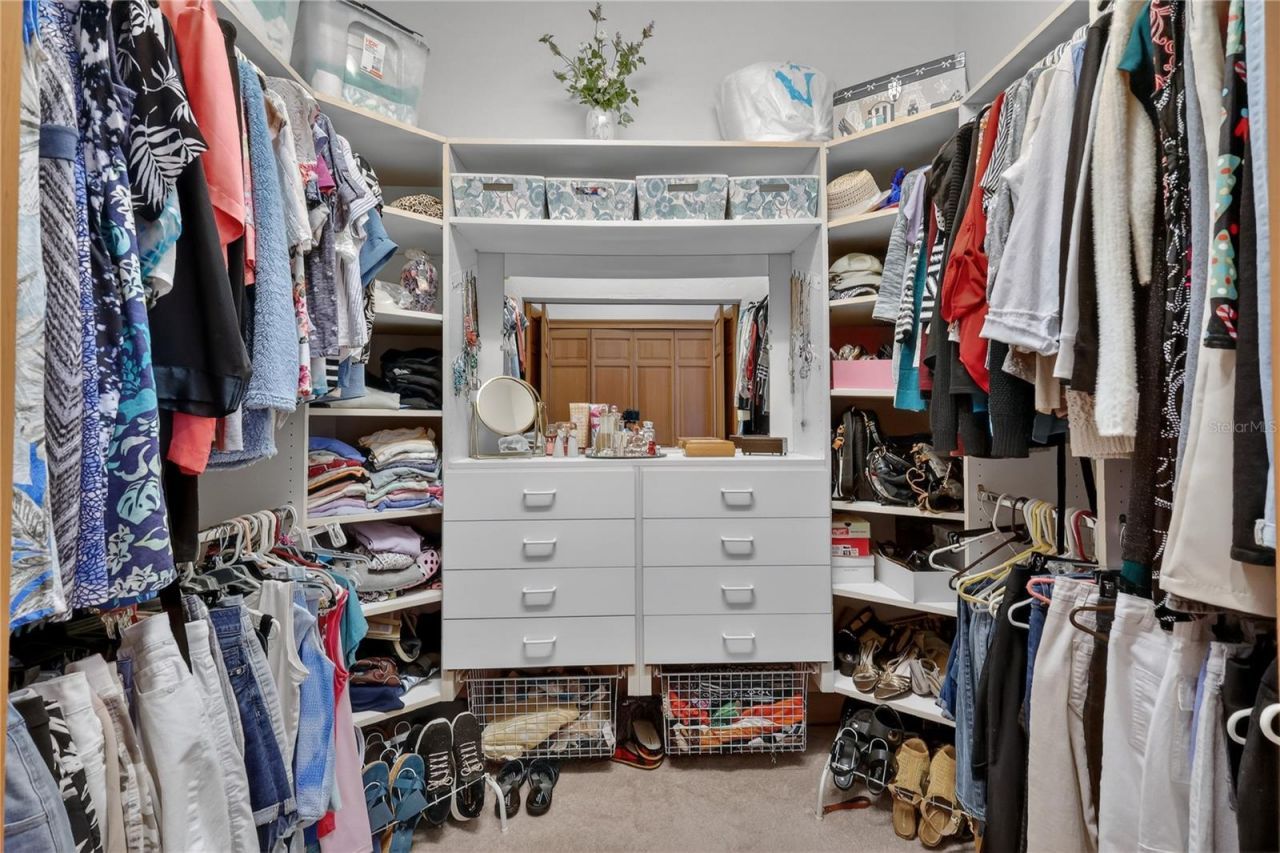 16238 E Shirley Shores Road, Tavares, FL 32778 Photo