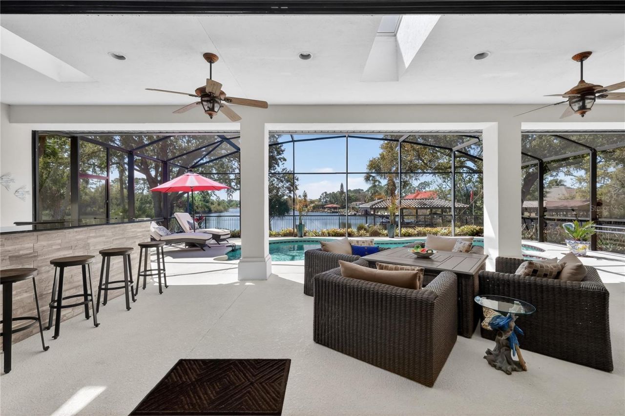 16238 E Shirley Shores Road, Tavares, FL 32778 Photo