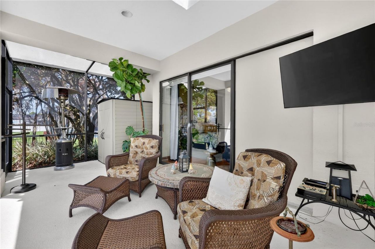 16238 E Shirley Shores Road, Tavares, FL 32778 Photo