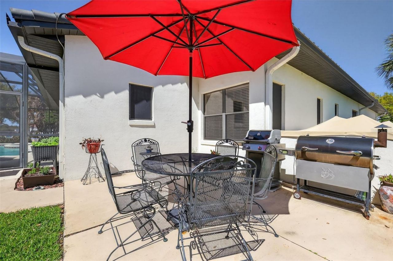 16238 E Shirley Shores Road, Tavares, FL 32778 Photo