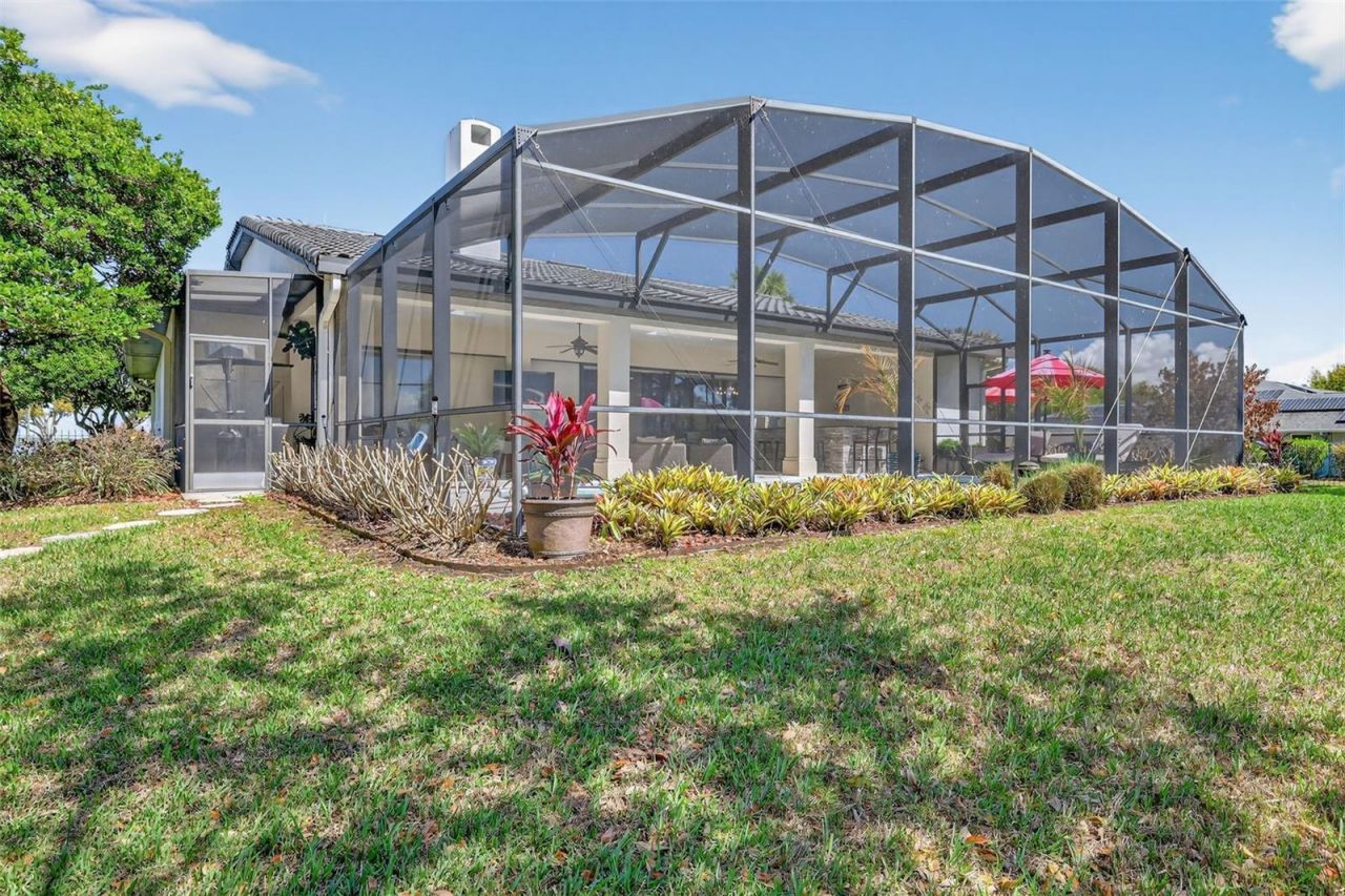 16238 E Shirley Shores Road, Tavares, FL 32778 Photo