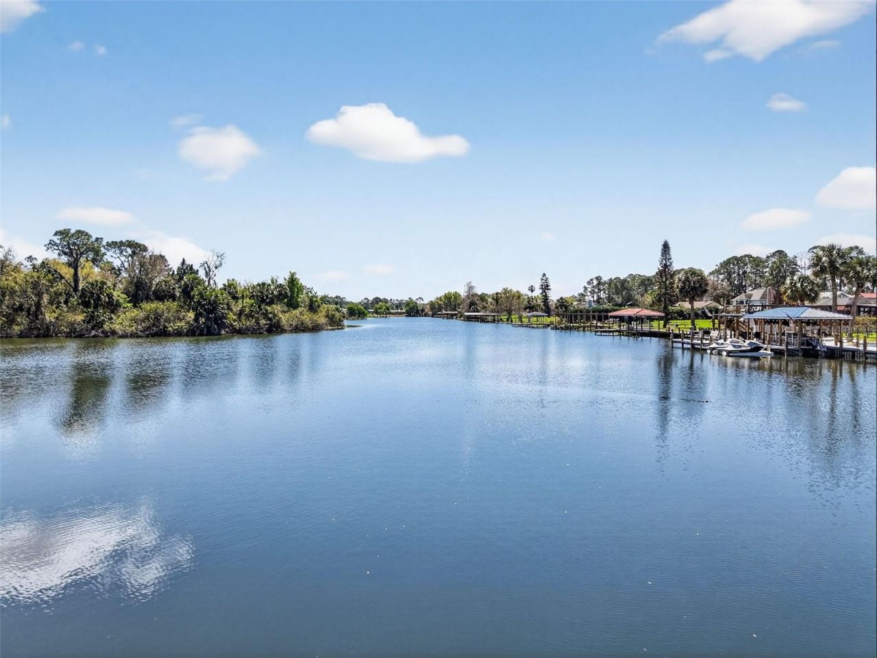 16238 E Shirley Shores Road, Tavares, FL 32778 Photo