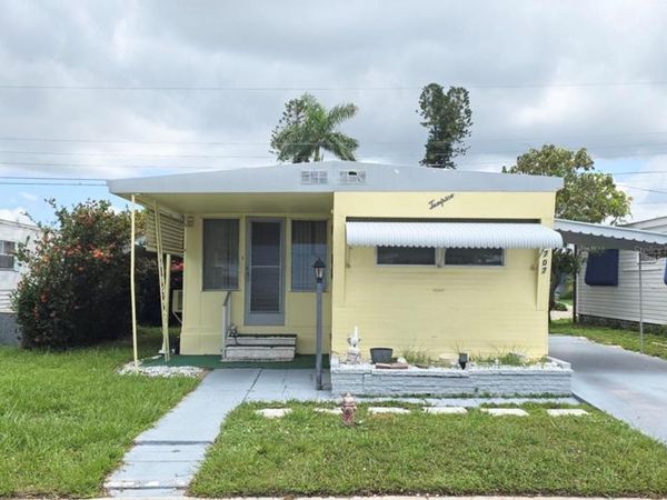 707 49TH AVENUE DRIVE W, BRADENTON, FL 34207