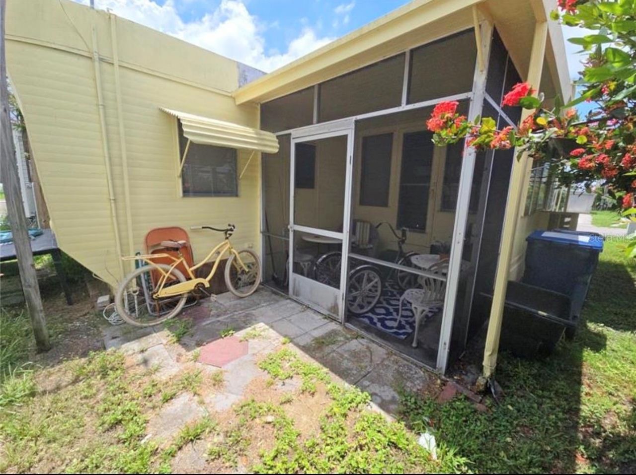 707 49th Avenue Drive W, Bradenton, FL 34207 Photo