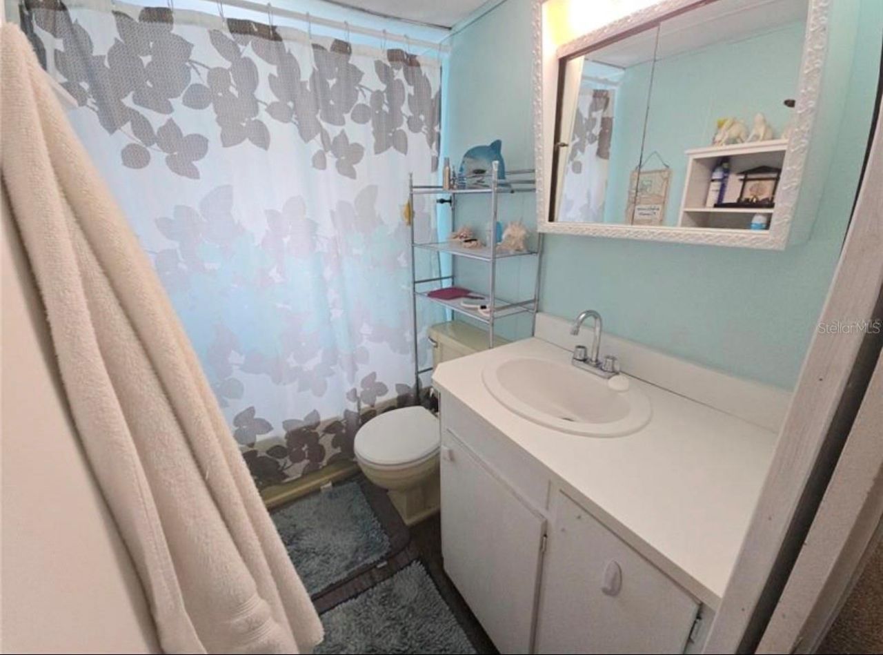 707 49th Avenue Drive W, Bradenton, FL 34207 Photo