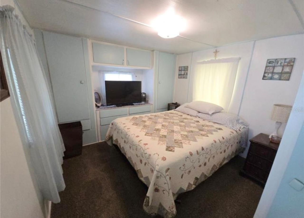 707 49th Avenue Drive W, Bradenton, FL 34207 Photo