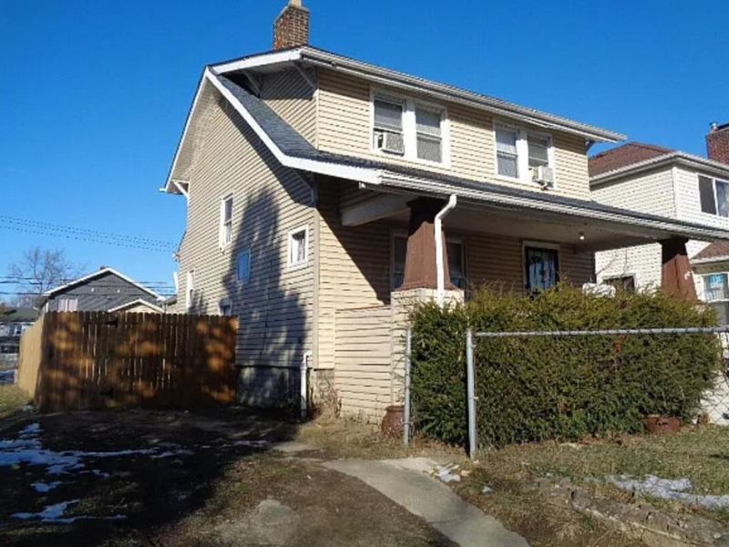 1070 E 16th Avenue, Columbus, OH 43211 Photo 1