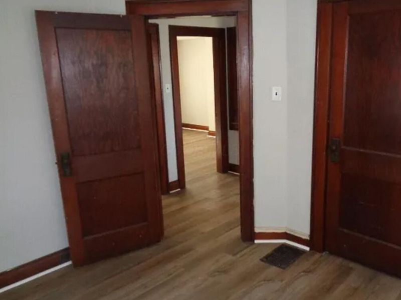 1070 E 16th Avenue, Columbus, OH 43211 Photo 11