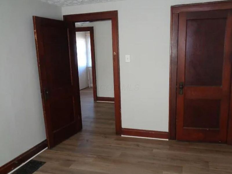 1070 E 16th Avenue, Columbus, OH 43211 Photo 12