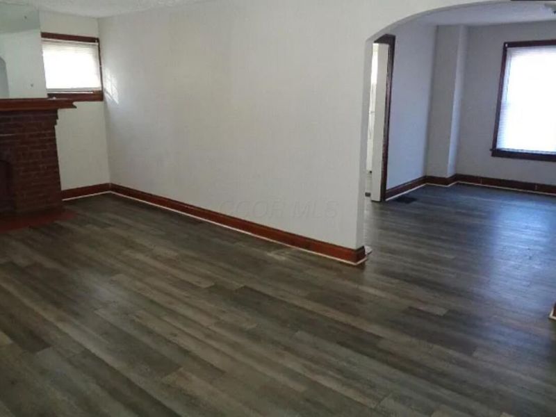 1070 E 16th Avenue, Columbus, OH 43211 Photo 3