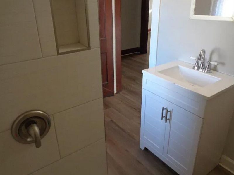 1070 E 16th Avenue, Columbus, OH 43211 Photo 7