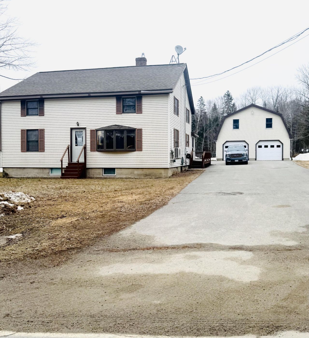 54 W Side Drive, Verona Island, ME 04416 Main Photo