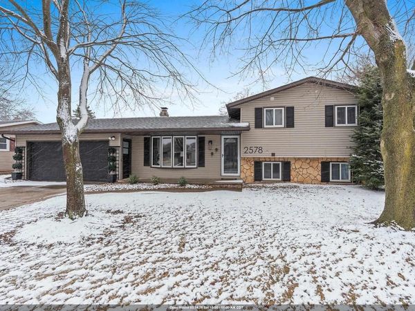 2578 VICKI LANE, Green Bay, WI 54311