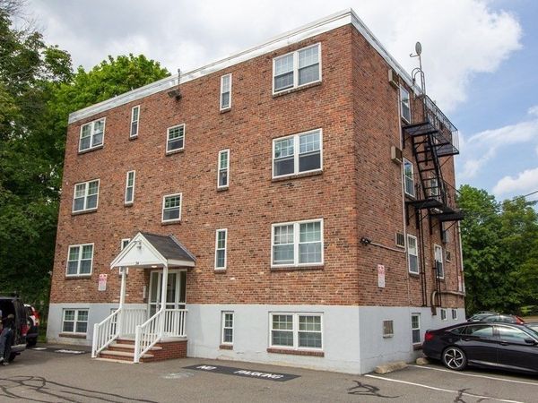 34 Clark St, Unit 6, Arlington, MA 02476