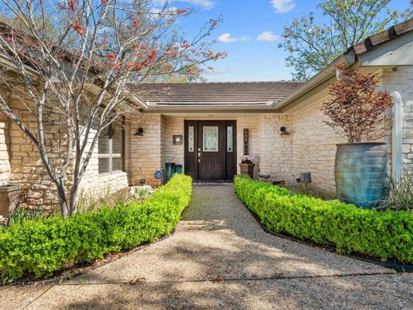 604 Rolling Green DR, Lakeway, TX 78734