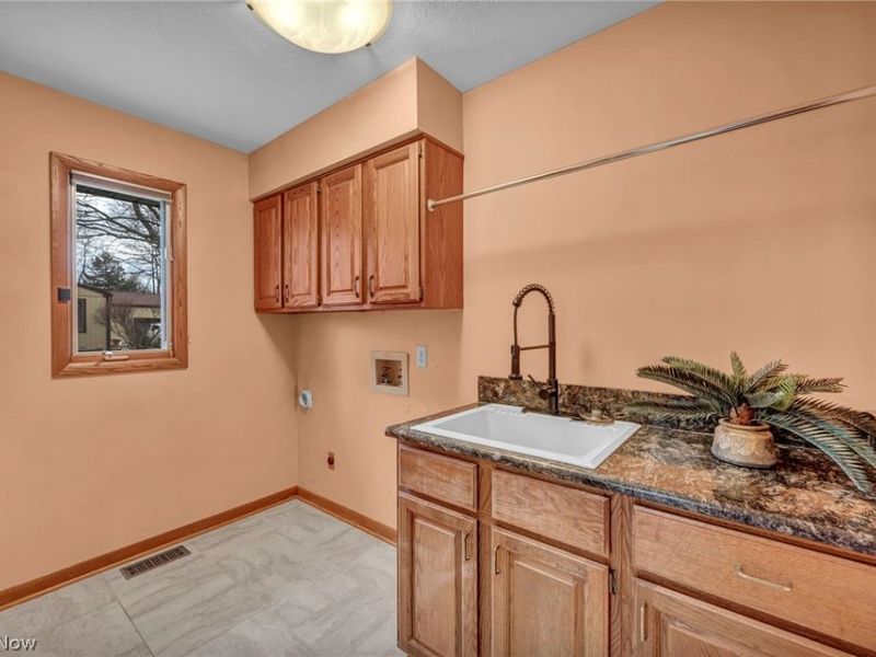 5162 Johnnycake Ridge NE, Canton, OH 44705 Photo 19