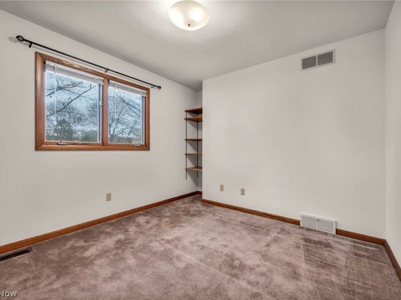 5162 Johnnycake Ridge NE, Canton, OH 44705 Photo 28