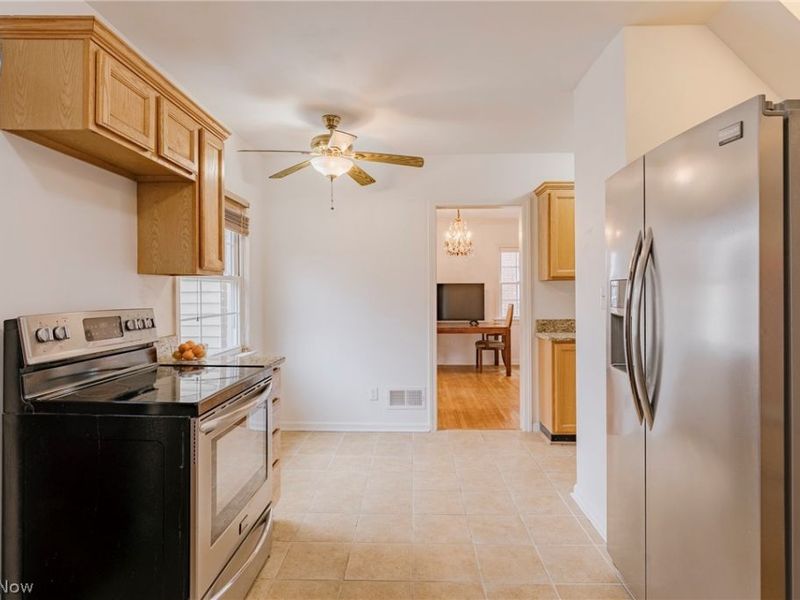 19615 Scottsdale Boulevard , Shaker Heights, OH 44122 Photo 16