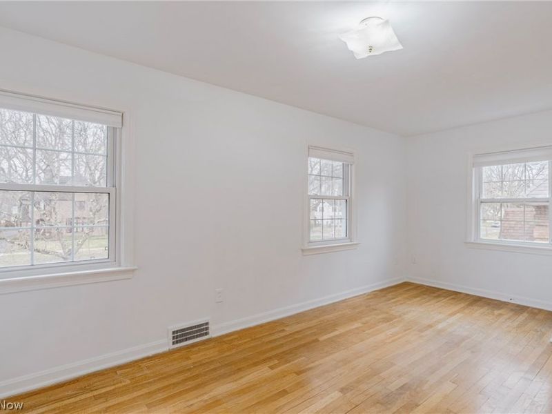 19615 Scottsdale Boulevard , Shaker Heights, OH 44122 Photo 25