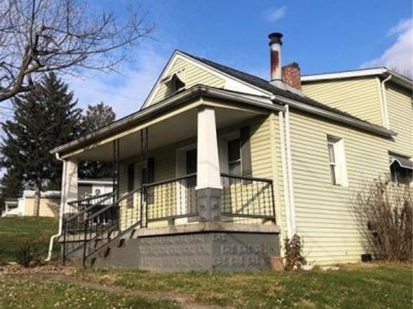 2560 Arcadia , Zanesville, OH 43701