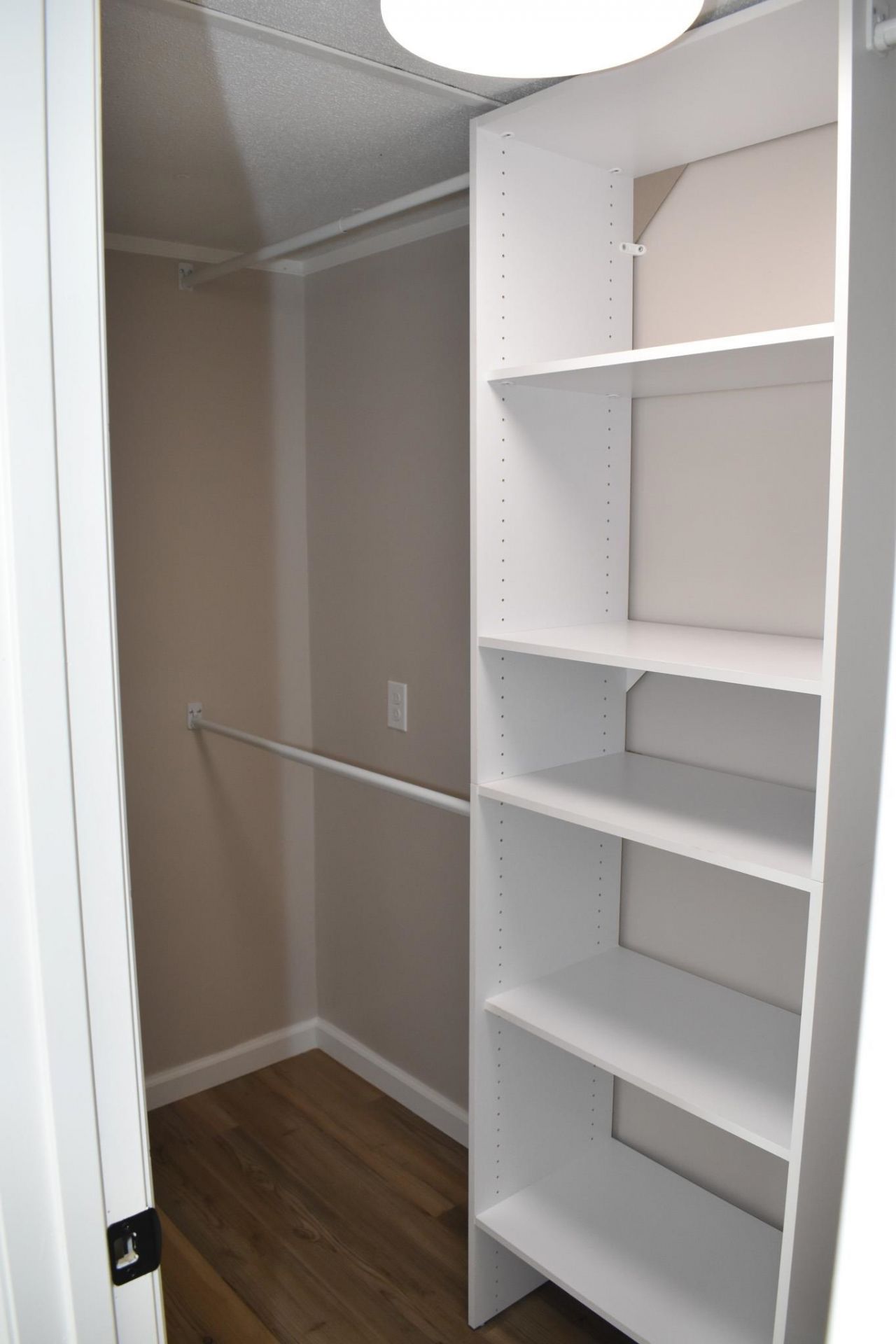 9968 Hardwick Rd. Photo 13