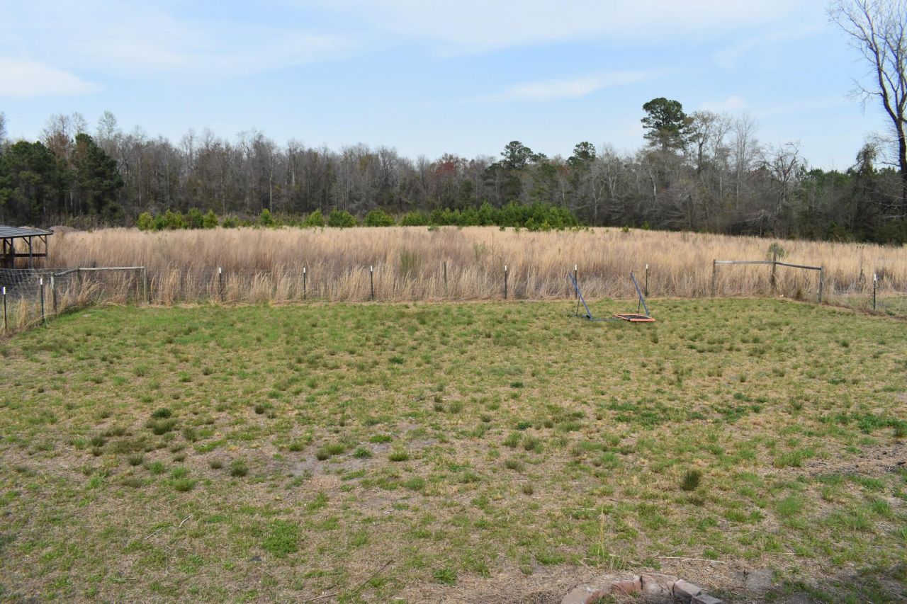 9968 Hardwick Rd. Photo 25