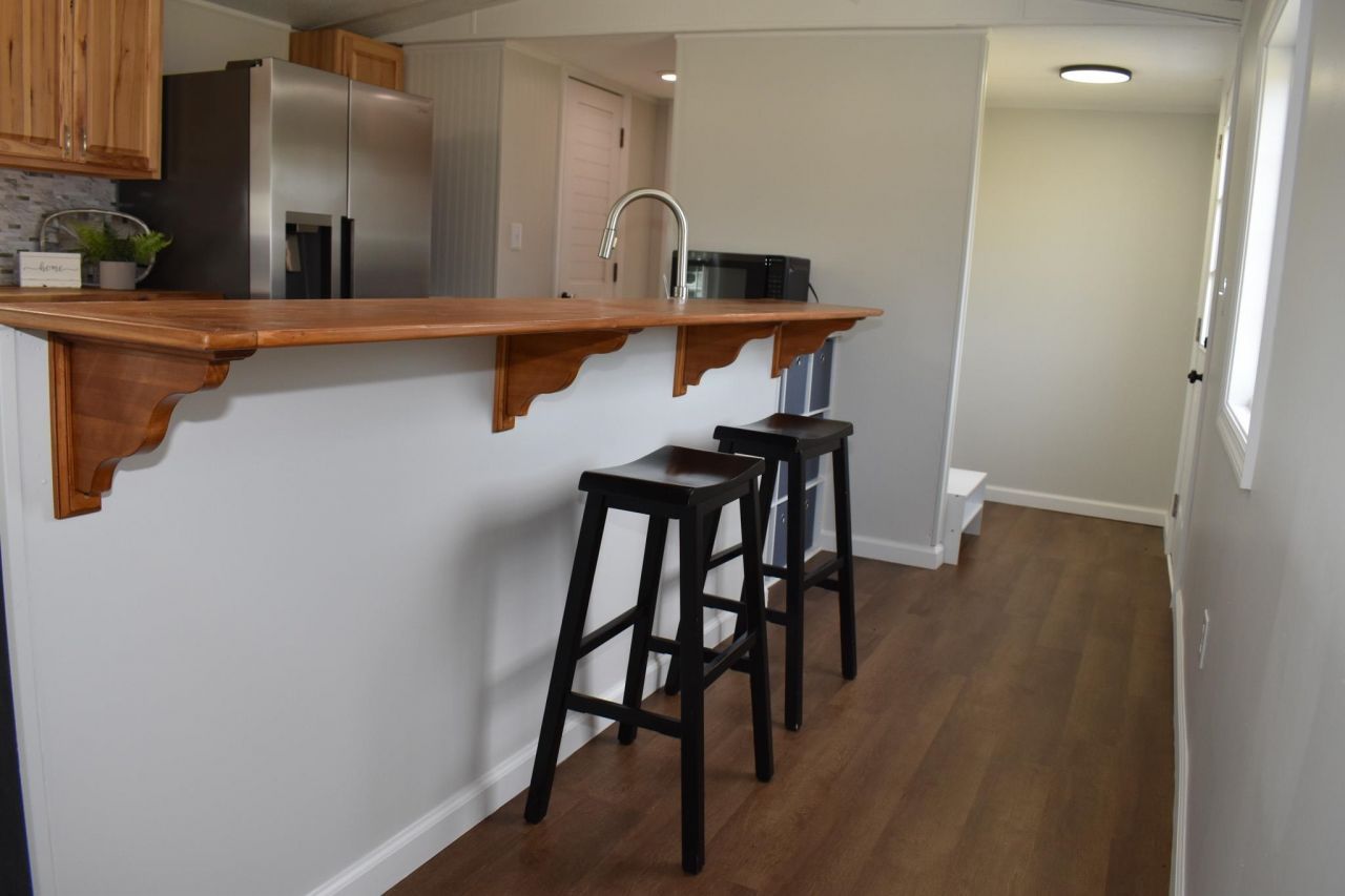 9968 Hardwick Rd. Photo 7