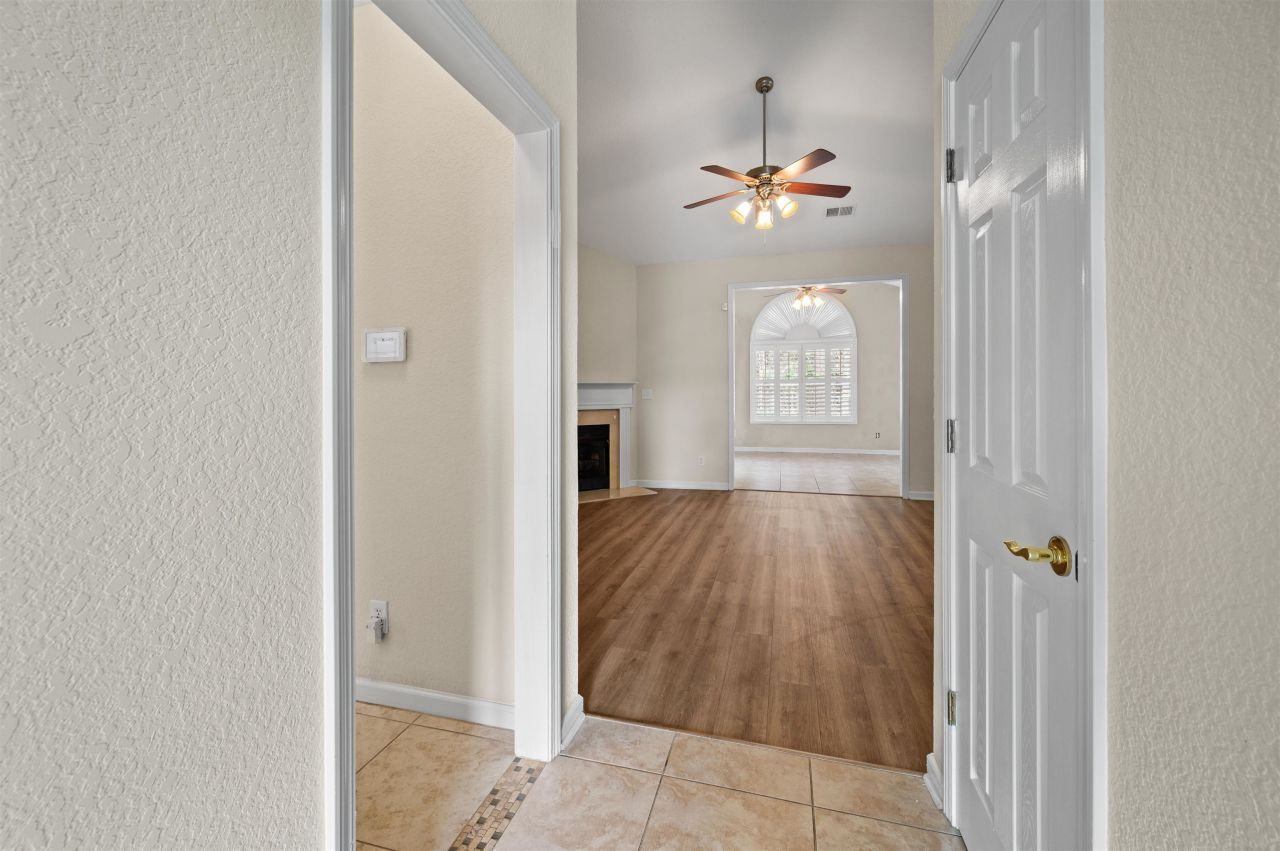 749 Ashley Manor Dr. Photo 4