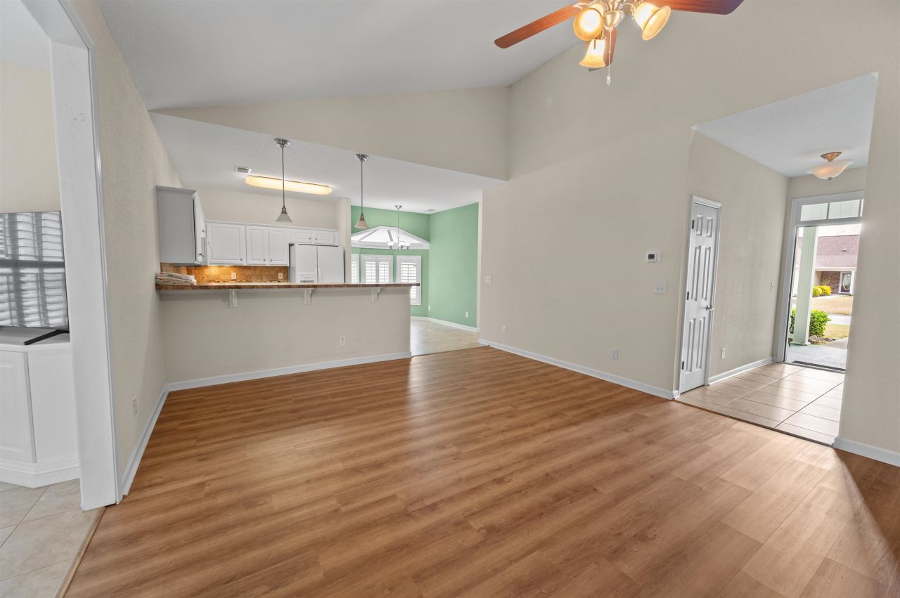 749 Ashley Manor Dr. Photo 6