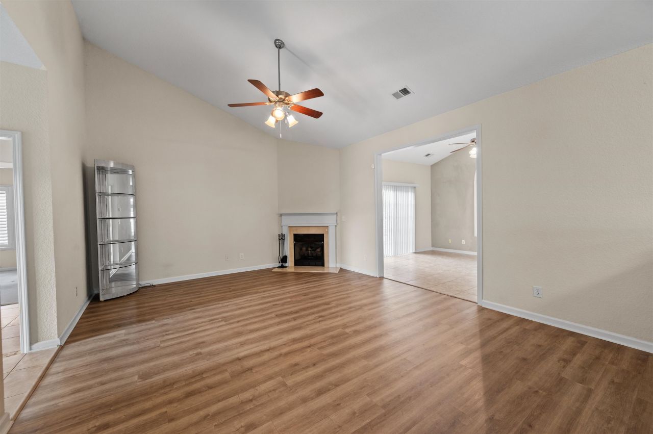 749 Ashley Manor Dr. Photo 7