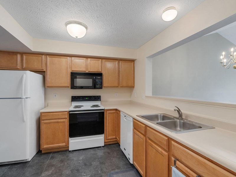 7455 Ridge Edge Court, Unit H, Florence, KY 41042 Photo 3