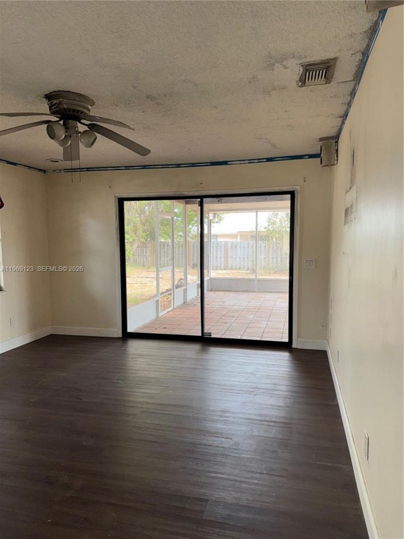 1573 SE Clearbrook St , Port Saint Lucie, FL 34983 Photo