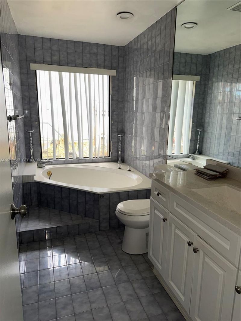 1573 SE Clearbrook St , Port Saint Lucie, FL 34983 Photo