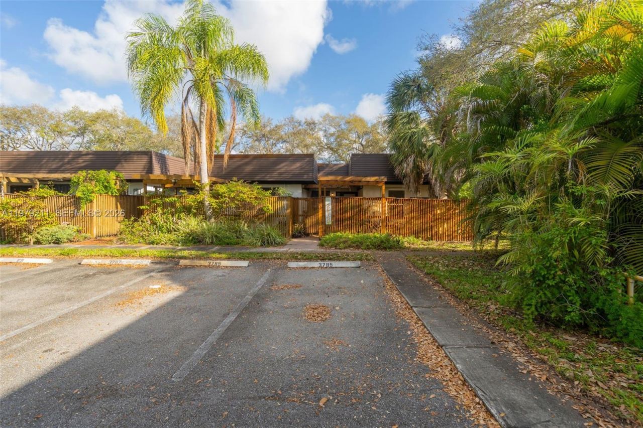 3785 Raleigh Street, Hollywood, FL 33021 Photo