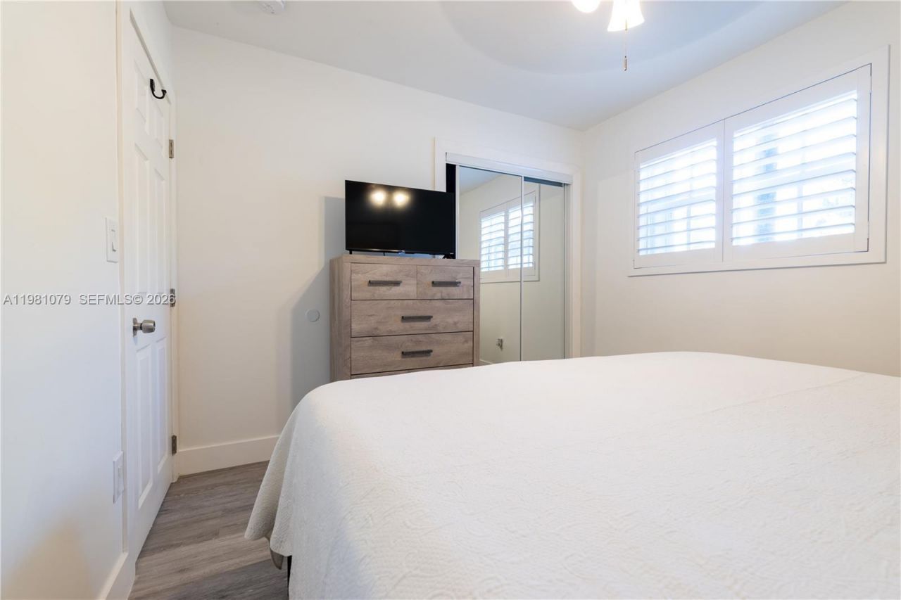 19600 Gulfstream Rd , Cutler Bay, FL 33157 Photo