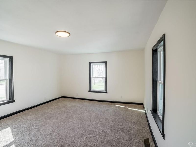 359 E Main Street, Piqua, OH 45356 Photo 19