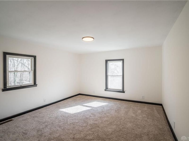 359 E Main Street, Piqua, OH 45356 Photo 27