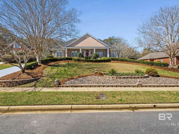 2606 E Charleston Oaks Drive, Mobile, AL 36695