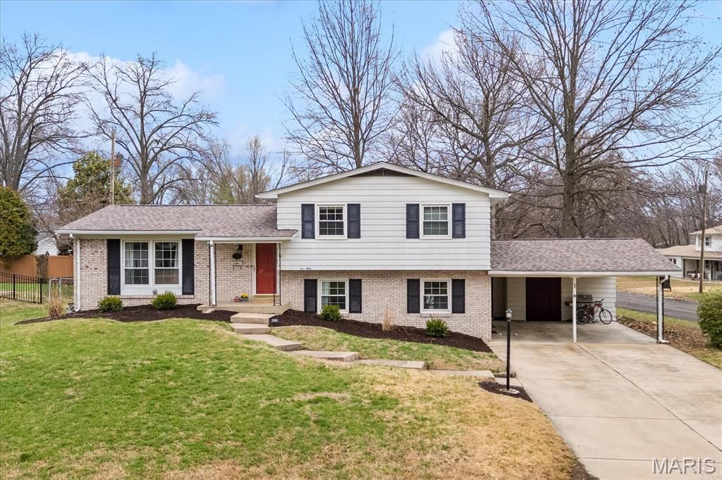 530 Buena Vista Street, Edwardsville, IL 62025 Main Photo