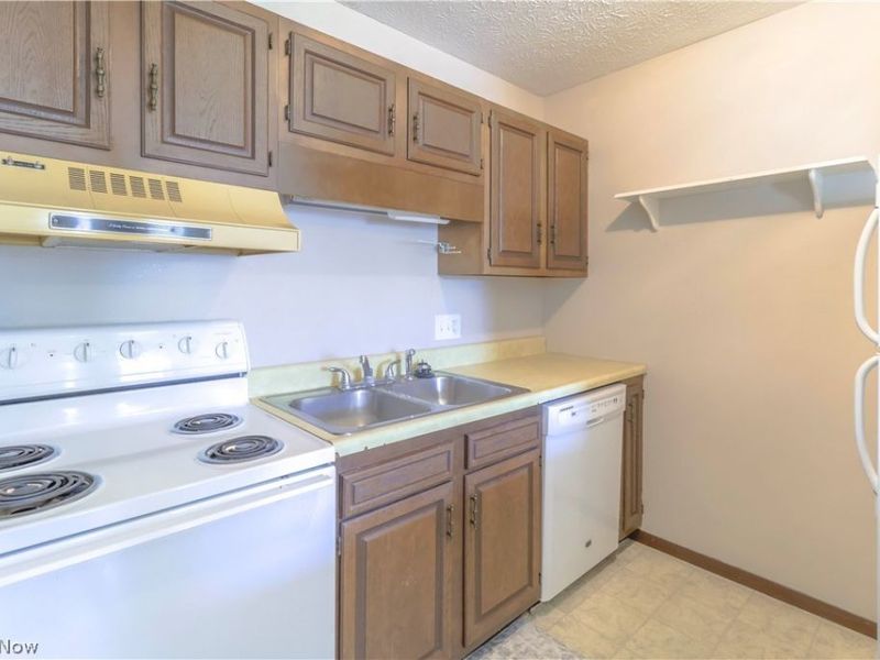 128 Orchard Drive, Unit A & B, Saint Clairsville, OH 43950 Photo 8