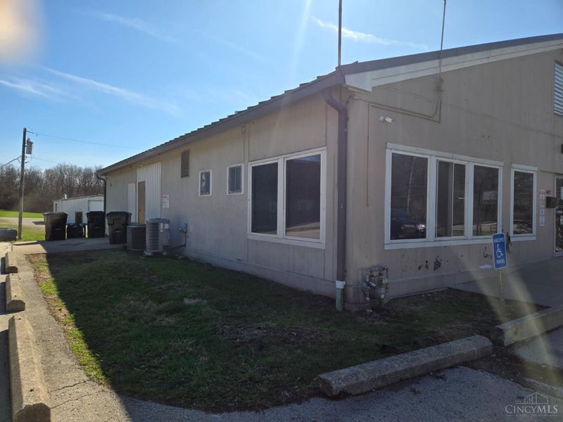 602 S South Street, Wilmington, OH 45177 Photo 6