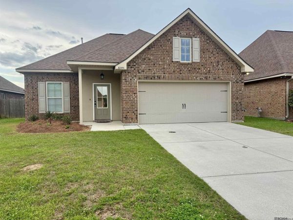 32451 Curtis Cove Ln, Denham Springs, LA 70706