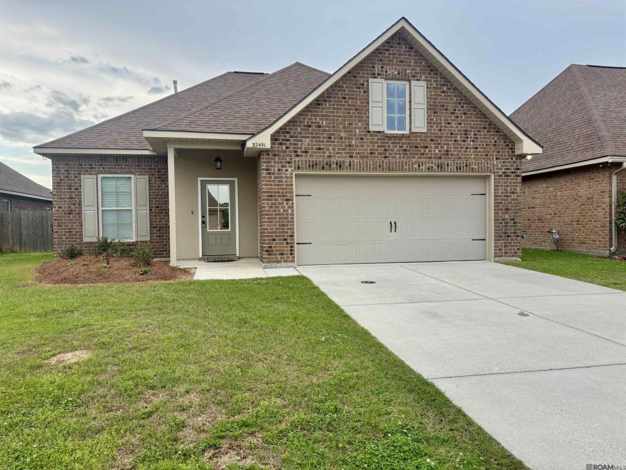 32451 Curtis Cove Ln, Denham Springs, LA 70706 Main Photo